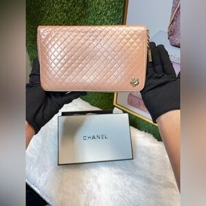 ❤️ Chanel Large Leather Zippy Wallet